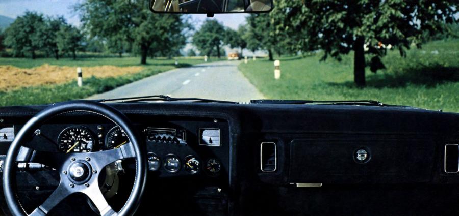Торпедо Monteverdi Sierra Limousine 1977 года  (фото 2 из 4)